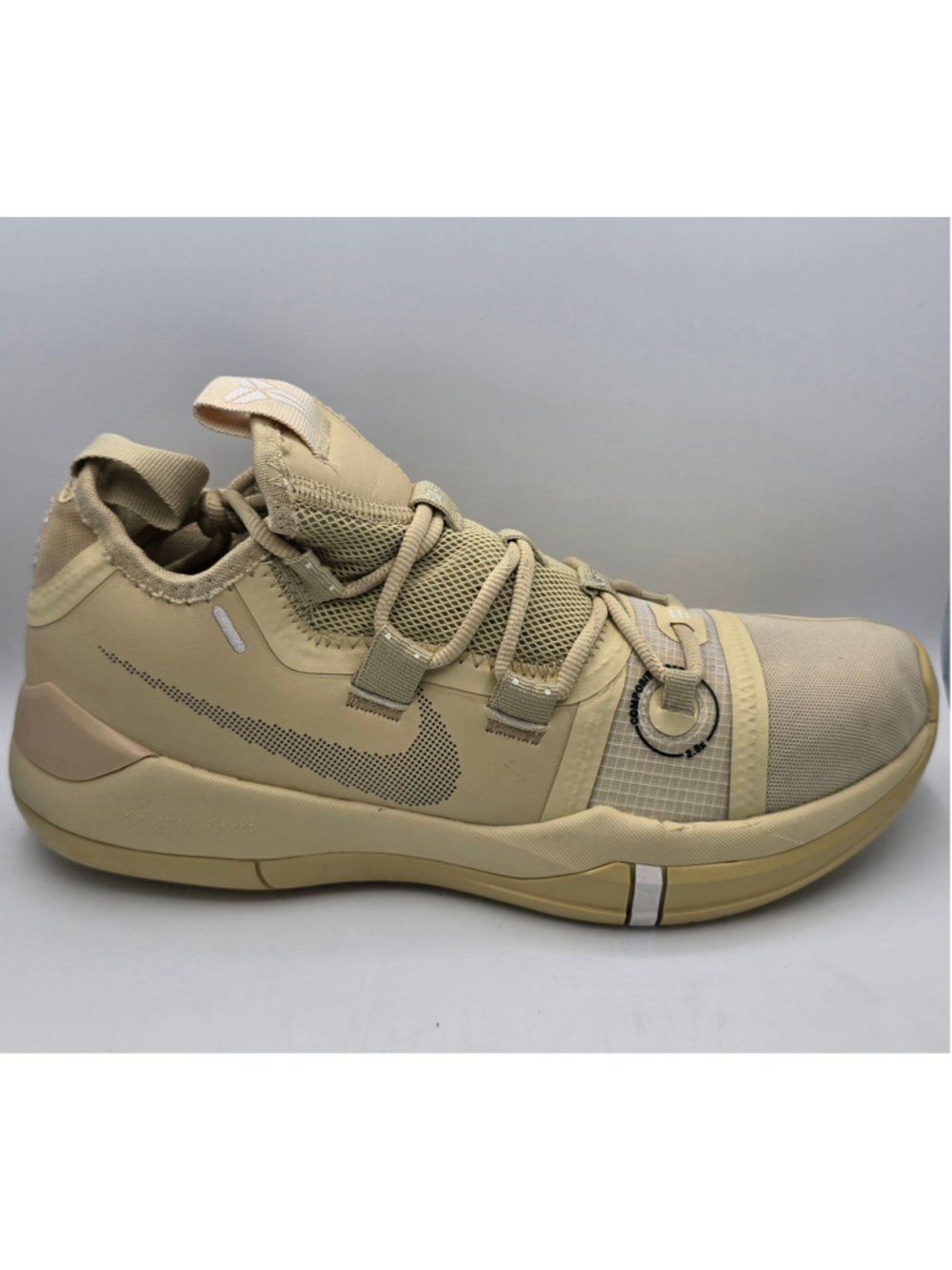 Men's Nike Kobe AD Mid Sneakers Beige White Men's 6.5 women’s 8